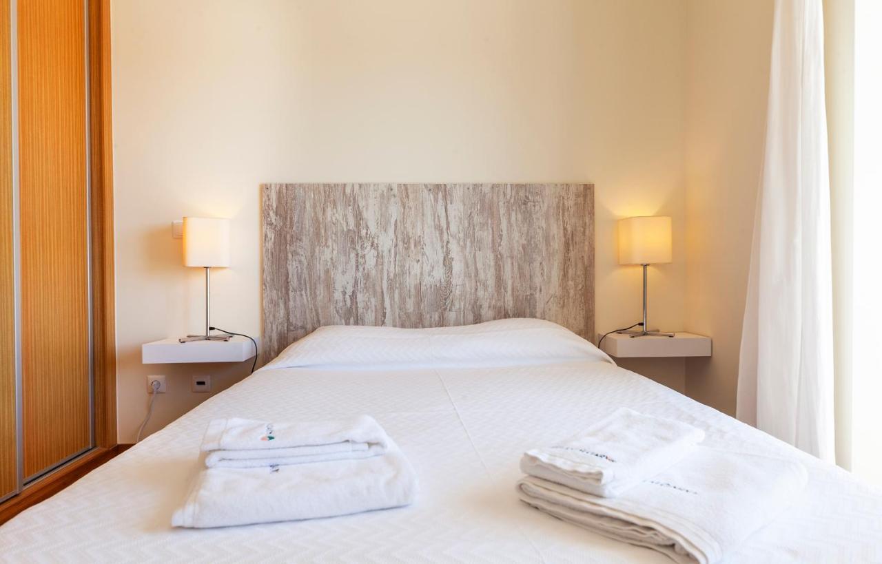 B55 - Sunset Holiday Apartment Luz Extérieur photo